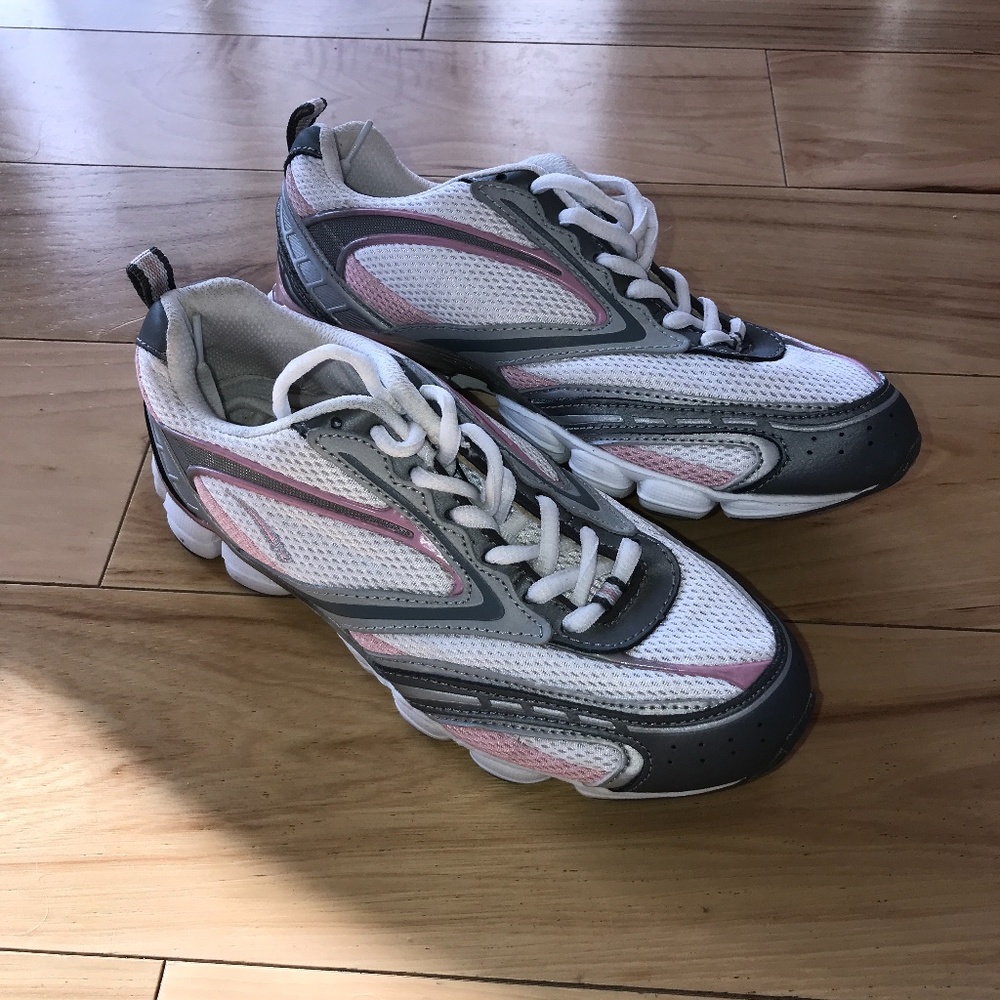LA Gear Athletic Shoes